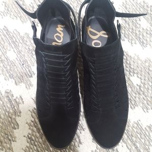NWOT Sam Edelman Pierson Black Suede Booties